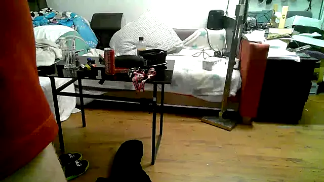 Snapshot of 0815lukas2024 chatting on October 2025 02:12:02 AM 0815lukas2024 online show from October 2025 02:12:02 AM