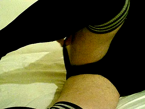 Snapshot of pollarikaaa chatting on November 2025 02:32:01 AM pollarikaaa online show from November 2025 02:32:01 AM