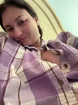 Snapshot of MilfyMrsRobinson chatting on January 2025 01:03:01 AM MilfyMrsRobinson online show from January 2025 01:03:01 AM