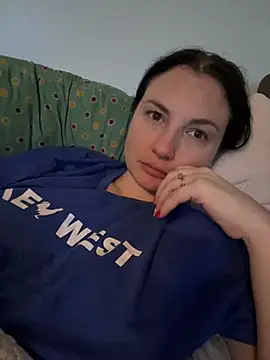 Snapshot of MilfyMrsRobinson chatting on February 2025 01:38:01 AM MilfyMrsRobinson online show from February 2025 01:38:01 AM