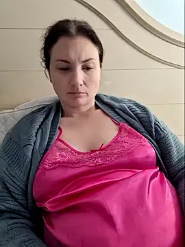 Snapshot of MilfyMrsRobinson chatting on February 2025 10:07:02 PM MilfyMrsRobinson online show from February 2025 10:07:02 PM