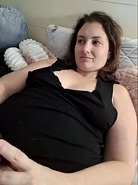Snapshot of MilfyMrsRobinson chatting on February 2025 03:42:02 PM MilfyMrsRobinson online show from February 2025 03:42:02 PM