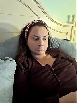 Snapshot of MilfyMrsRobinson chatting on March 2025 09:48:02 PM MilfyMrsRobinson online show from March 2025 09:48:02 PM