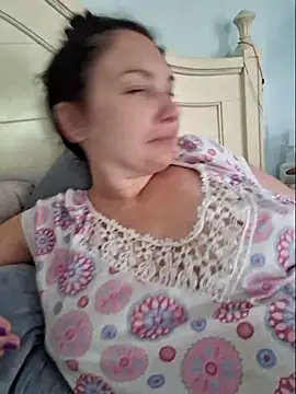 Snapshot of MilfyMrsRobinson chatting on March 2025 01:59:02 PM MilfyMrsRobinson online show from March 2025 01:59:02 PM