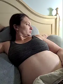 Snapshot of MilfyMrsRobinson chatting on March 2025 12:15:02 AM MilfyMrsRobinson online show from March 2025 12:15:02 AM