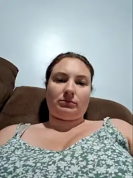 Snapshot of MilfyMrsRobinson chatting on September 2025 09:05:02 PM MilfyMrsRobinson online show from September 2025 09:05:02 PM