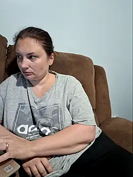 Snapshot of MilfyMrsRobinson chatting on September 2025 11:12:02 AM MilfyMrsRobinson online show from September 2025 11:12:02 AM