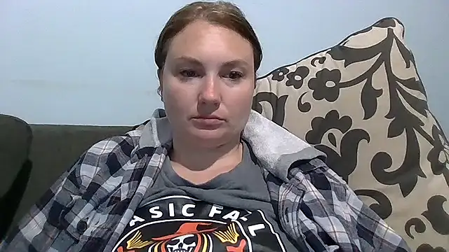 MilfyMrsRobinson online show from November 2025 12:04:01 PM