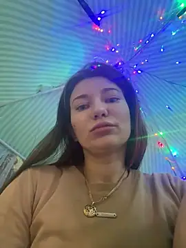 Snapshot of MooonReal chatting on January 2025 04:25:02 AM MooonReal online show from January 2025 04:25:02 AM