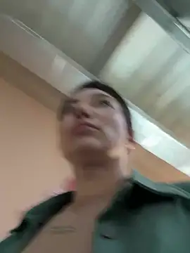 Snapshot of MooonReal chatting on January 2025 03:17:01 AM MooonReal online show from January 2025 03:17:01 AM