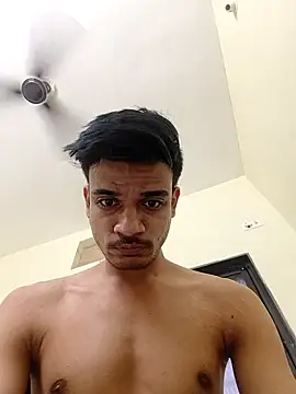 Snapshot of yashzae chatting on November 2025 12:17:01 PM yashzae online show from November 2025 12:17:01 PM