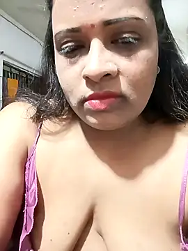 Snapshot of Love_Jenny chatting on December 2024 02:58:02 PM Love Jenny online show from December 2024 02:58:02 PM