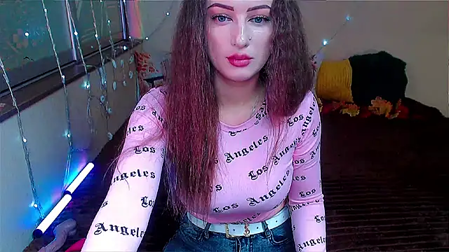 Snapshot of LizaSenri chatting on October 2025 06:43:01 AM LizaSenri online show from October 2025 06:43:01 AM