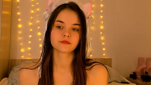 evelinal ove online show from February 2025 01:09:02 PM