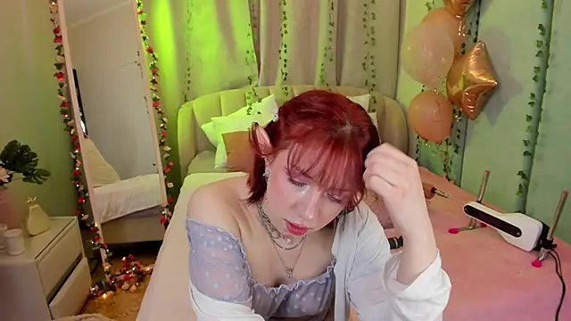 Love is Lola online show from March 2025 04:17:02 AM