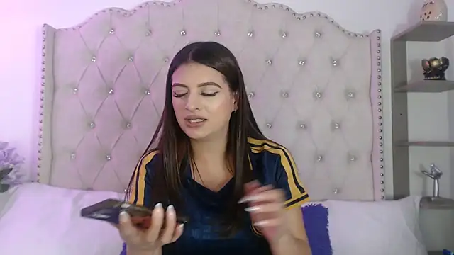 Abril Squirt online show from June 2026 10:43:02 PM