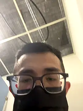 Snapshot of Stevenjt chatting on October 2025 03:30:01 PM Stevenjt online show from October 2025 03:30:01 PM