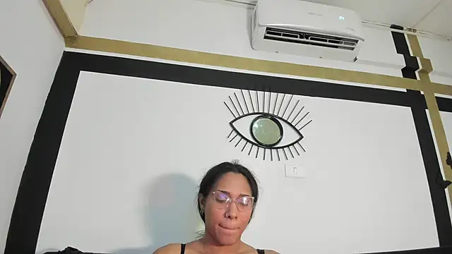 EmilyGomezLS online show from May 2026 11:38:02 AM