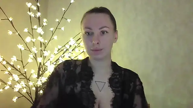 Snapshot of _Leslyy_Solo_1 chatting on February 2025 02:56:02 PM Leslyy Solo 1 online show from February 2025 02:56:02 PM