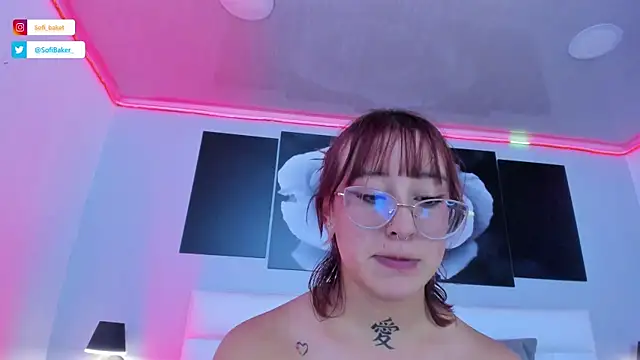 Snapshot of sofi_bakerr chatting on January 2025 05:48:01 PM sofi bakerr online show from January 2025 05:48:01 PM