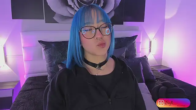 Snapshot of sofi_bakerr chatting on October 2025 11:32:02 AM sofi bakerr online show from October 2025 11:32:02 AM