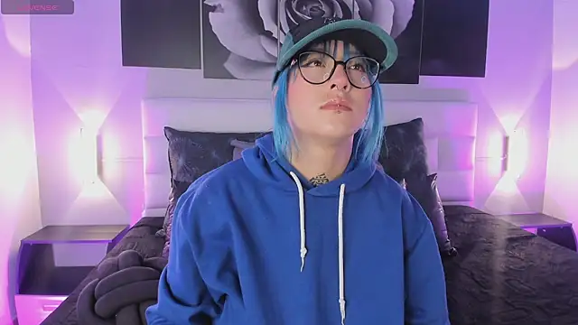 Snapshot of sofi_bakerr chatting on October 2025 11:33:02 AM sofi bakerr online show from October 2025 11:33:02 AM