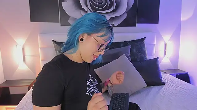 Snapshot of sofi_bakerr chatting on October 2025 11:38:01 AM sofi bakerr online show from October 2025 11:38:01 AM