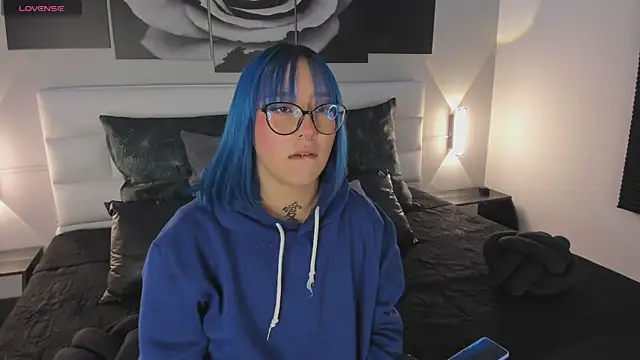 Snapshot of sofi_bakerr chatting on November 2025 11:33:02 AM sofi bakerr online show from November 2025 11:33:02 AM