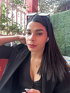 DaryRos online show from June 2026 08:31:02 PM