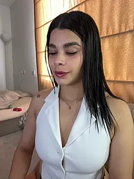 DaryRos online show from June 2026 08:33:02 PM