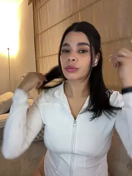 DaryRos online show from June 2026 09:58:01 PM