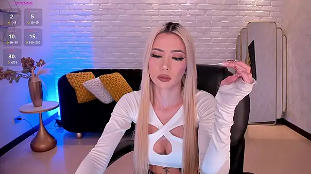 Snapshot of HannaConnor_ chatting on September 2025 06:31:02 PM HannaConnor online show from September 2025 06:31:02 PM