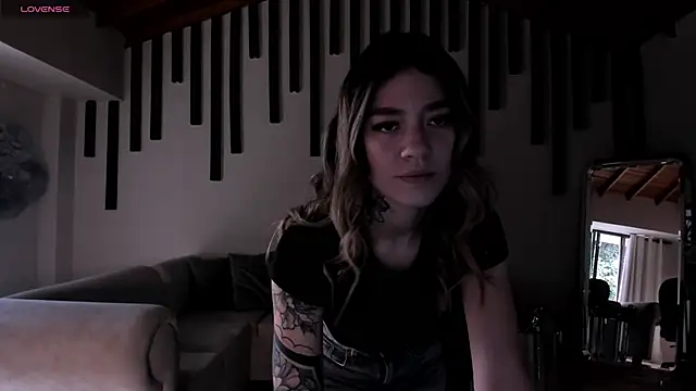 ViolettHansson online show from September 2025 06:52:02 PM