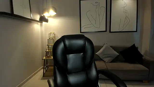 AliceHarper  online show from April 2026 09:05:01 PM
