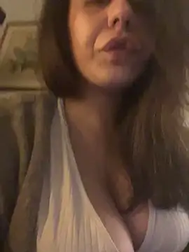 Snapshot of holyeroticss chatting on September 2025 11:15:01 PM holyeroticss online show from September 2025 11:15:01 PM