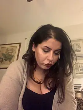 holyeroticss online show from January 2026 10:01:01 PM