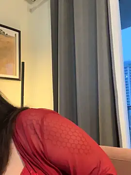 holyeroticss online show from March 2026 11:19:01 PM