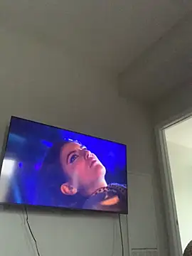 holyeroticss online show from March 2026 10:22:01 PM