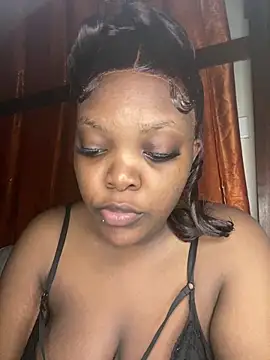 Snapshot of zonroe_the_big chatting on March 2026 01:53:01 AM zonroe the big online show from March 2026 01:53:01 AM