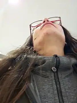 Snapshot of mmmVirginia chatting on November 2025 07:16:02 PM mmmVirginia online show from November 2025 07:16:02 PM