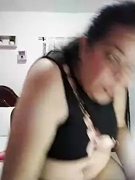 lunanataly online show from February 2025 08:00:01 PM