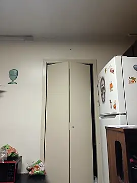 PhatAss Kummmilla online show from November 2025 06:52:02 PM