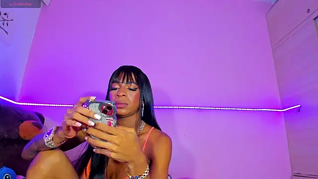 Snapshot of Canndy88htxx chatting on December 2025 01:57:02 AM Canndy88htxx online show from December 2025 01:57:02 AM