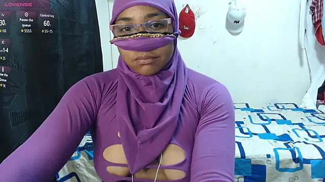 Aaliyah brown online show from November 2025 03:55:01 PM