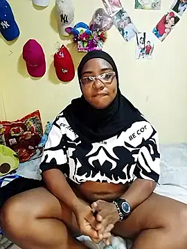 Aaliyah brown online show from November 2025 02:06:02 PM