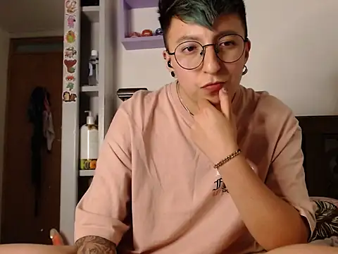 Snapshot of Sexyboy_666 chatting on November 2025 11:36:02 PM Sexyboy 666 online show from November 2025 11:36:02 PM