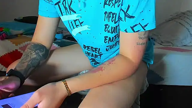 Snapshot of Sexyboy_666 chatting on December 2025 01:38:01 PM Sexyboy 666 online show from December 2025 01:38:01 PM