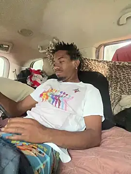 SlimeCrownzOut5 online show from December 2024 07:00:02 PM