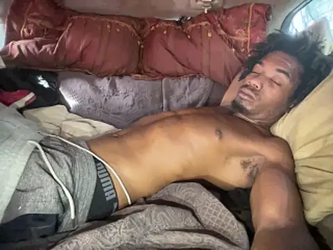 Snapshot of SlimeCrownzOut5 chatting on February 2026 08:07:01 PM SlimeCrownzOut5 online show from February 2026 08:07:01 PM