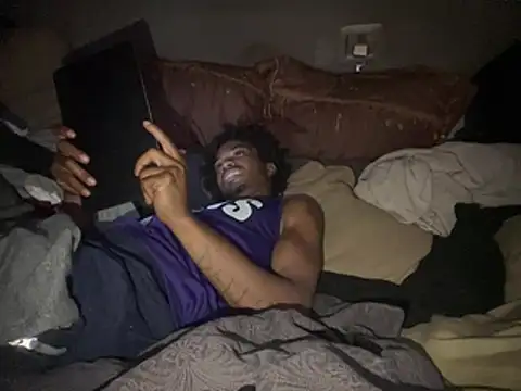 Snapshot of SlimeCrownzOut5 chatting on March 2026 05:30:01 AM SlimeCrownzOut5 online show from March 2026 05:30:01 AM